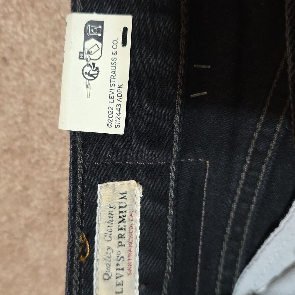 Women's Black Levi Dad Jeans - Picture 5 of 10